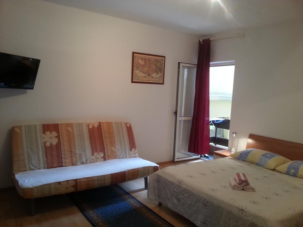 Studio Apartments Ivica Primosten Bilik gambar